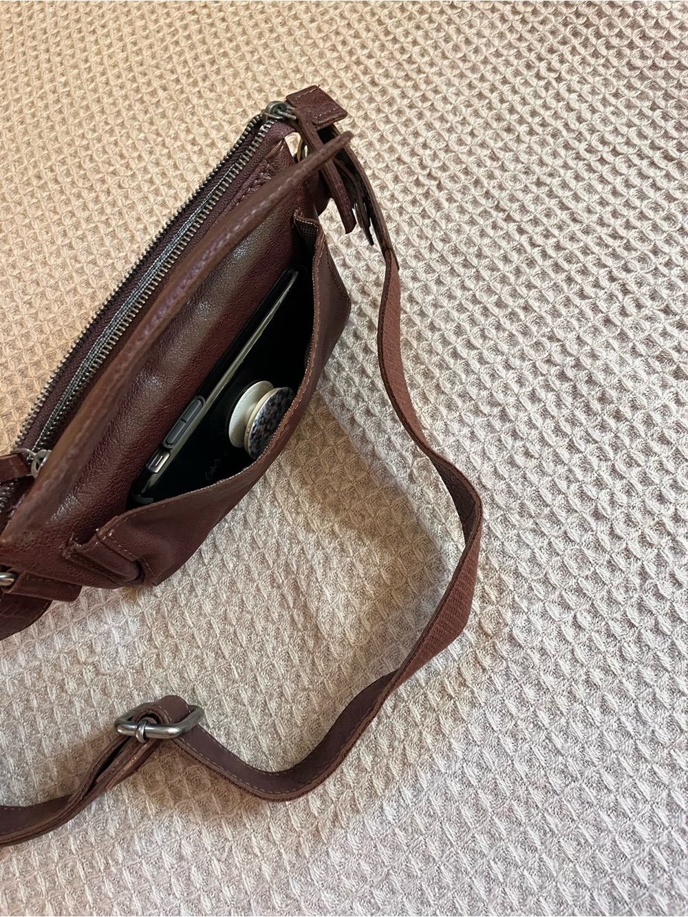 Spikes & Sparrow Brown
Leather Belt Bag Fanny Pack Crossbody Sling - Picture 5 of 7